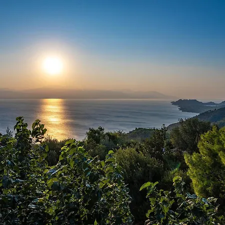 Genesis Hotel Loutraki (Corinthia)