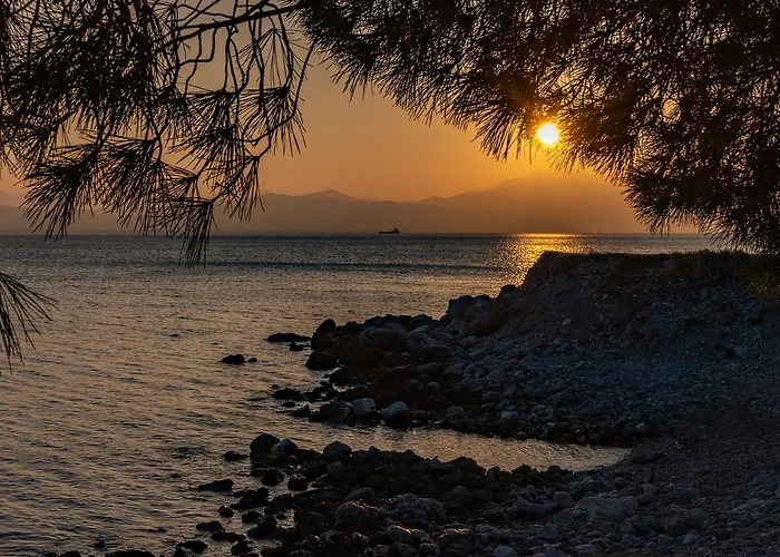 Отель Genesis Като-Лутраки